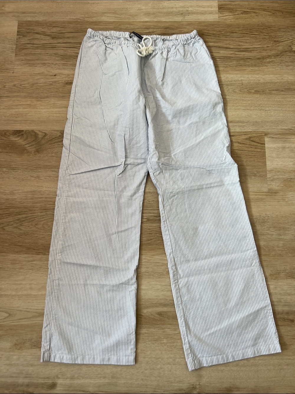Brandy Melville White and Light Blue Striped Drawstring Pants